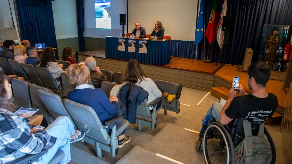 Seminário ‘A camarinha em Caminha e na Galiza’ reuniu investigadores Portugueses e Galegos dedicados à divulgação e conservação da camarinha